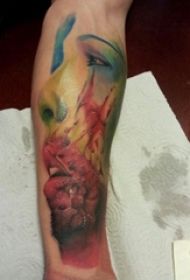 女生手臂上彩绘数次素描创意水彩渐变女生人物纹身图片