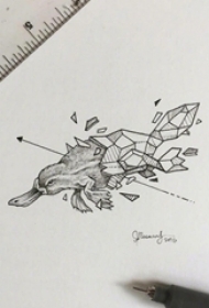 黑灰素描创意抽象几何元素动物纹身手稿