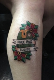 男生手臂上彩绘水彩唯美花朵纹身图片