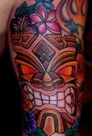 男生手臂上彩绘水彩素描创意恐怖鬼怪纹身图片