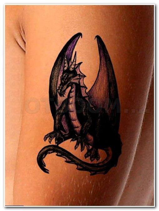 男生手臂上黑灰素描点刺技巧创意恐龙纹身图片