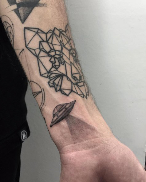 多款黑色线条素描创意有趣宇宙飞碟纹身图案