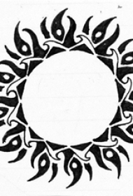 黑色素描创意文艺精致太阳纹身手稿