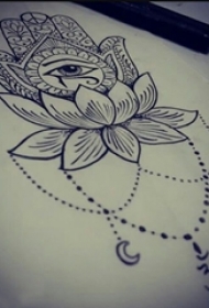 黑色线条素描文艺唯美经典吉祥法蒂玛之手纹身手稿