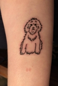 女生小腿上黑色简单线条可爱小动物狗纹身图片