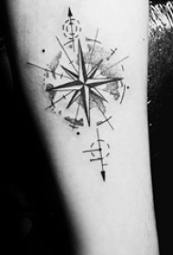 多款黑色线条素描文艺唯美经典复古指南针古典纹身图案