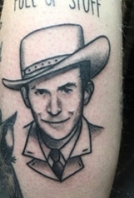 男生小腿上黑灰素描点刺技巧创意男生肖像纹身图片