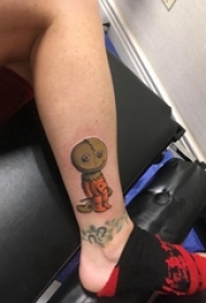 男生小腿上彩绘水彩素描创意搞怪有趣娃娃卡通纹身图片