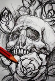 黑灰素描创意霸气骷髅唯美花朵纹身手稿