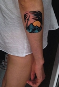 欧美向震撼人心的浮雕景观纹身图案