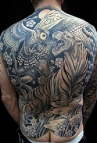 多款男生背部线条素描霸气大面积满背纹身图案