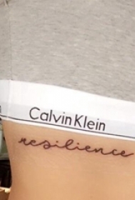 侧腰纹身图 女生侧腰上黑色的英文纹身图片