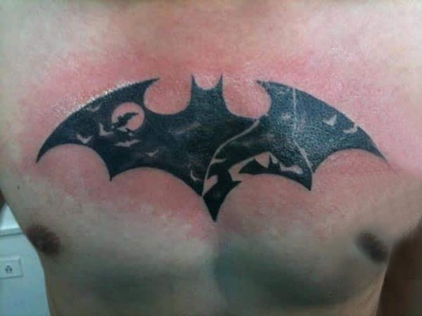 蝙蝠侠的黑色蝙蝠纹身图案