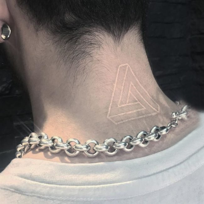 多款女生十分喜爱的白色隐形文艺小清新纹身图案