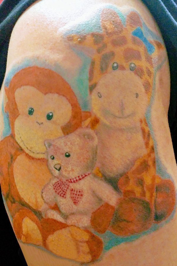 卡通可爱纹身图案 男生手臂上彩绘纹身卡通图片