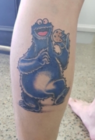 女生小腿上彩绘渐变简单线条卡通动物纹身图片
