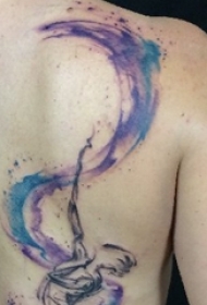 芭蕾舞纹身 女生背部芭蕾舞纹身图片