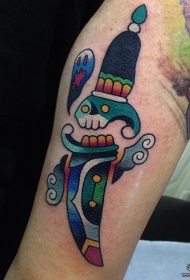 大臂old school卡通匕首纹身图案