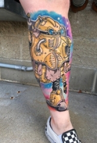 男生小腿上彩绘几何简单线条卡通机器人纹身图片