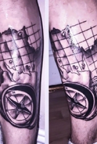 指南针纹身 男生小腿上指南针纹身图片