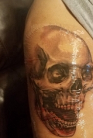 骷髅纹身 男生手臂上骷髅纹身图片