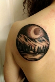 山水纹身 女生背部山水纹身图片