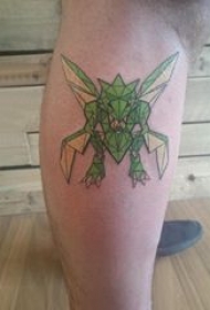 纹身卡通 男生小腿上彩色的卡通纹身图片