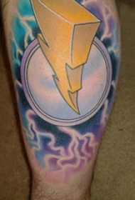 小腿对称纹身 男生小腿上彩色的闪电纹身图片
