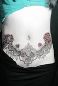 腹部图腾圆环纹身