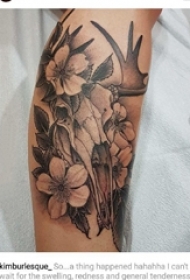 山羊头纹身撒旦 女生小腿上山羊头纹身撒旦图片