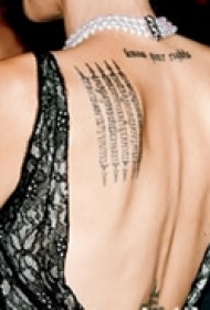 经典梵文后背纹身