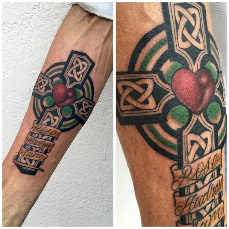 简单十字架纹身 多款黑灰纹身素描简单十字架纹身图案