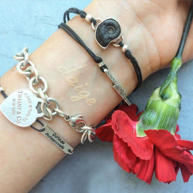 纹身白色 多款简单线条纹身白色唯美纹身图案