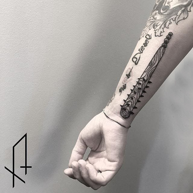 纹身点刺技巧 多款简单线条纹身点刺技巧经典纹身图案