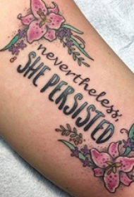 花体英文纹身 女生大臂纹身花体英文纹身图片