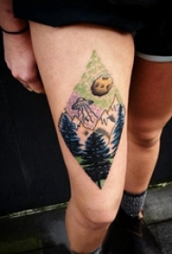 彩绘纹身 女生大腿上飞碟和风景纹身图片