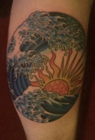 纹身浪花 男生小腿上浪花纹身图片