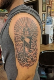 纹身灯塔 男生手臂上黑灰纹身灯塔纹身图案