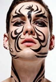 脸部经典神秘图腾