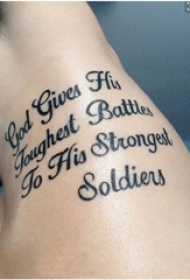 花体英文纹身 男生手腕上花体英文纹身图片