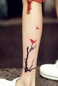 艺术花边腿部纹身