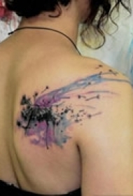 简美优雅肩部彩纹