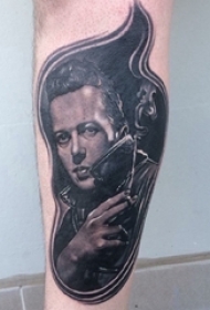 人物肖像纹身 男生小腿上人物肖像纹身素描图案