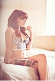 炫彩诱惑腿部纹身