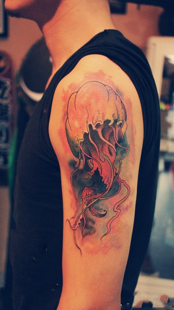 复古经典手臂纹身