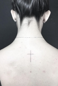 简单十字架纹身 多款小清新文艺纹身黑色纹身简单十字架纹身经典图案