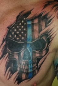 纹身骷髅头 男生胸部骷髅纹身图片
