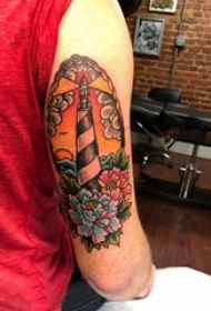 纹身灯塔 男生手臂上灯塔纹身图案