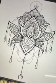 纹身莲花手稿 简单线条纹身莲花手稿
