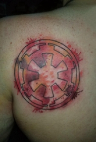 机械齿轮纹身 男生背部机械齿轮纹身图片